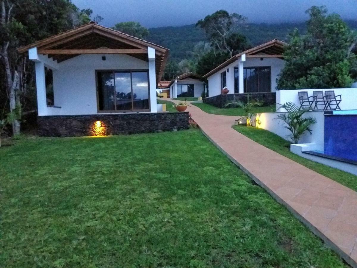 Villas Casteletes Urzelina Exterior photo